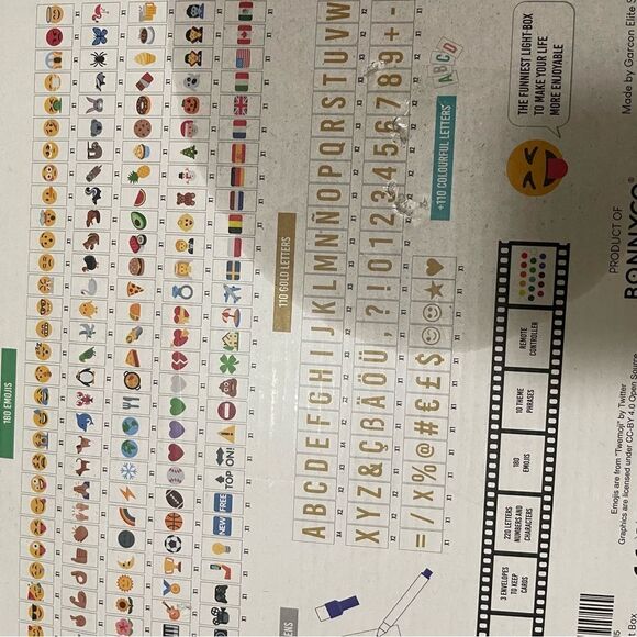 Cinema Light Box A4 Shiny Gold 16 Colors with hundreds of Letters and Emojis - Picture 17 of 17